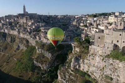 Matera balloon flight for small groups - Small-group hot air balloon: what max 8 people means on the day