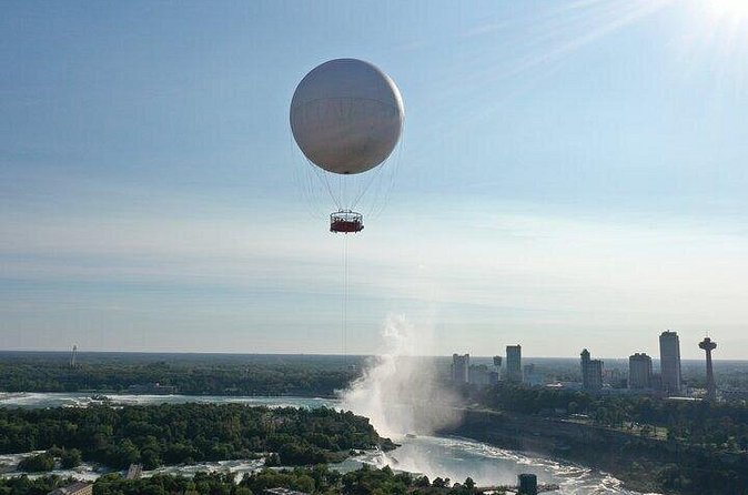 Niagara Falls Balloon Ride Aerial Views and Souvenir Photo - What to Wear: Wind and Cold Are Real at 500 Feet