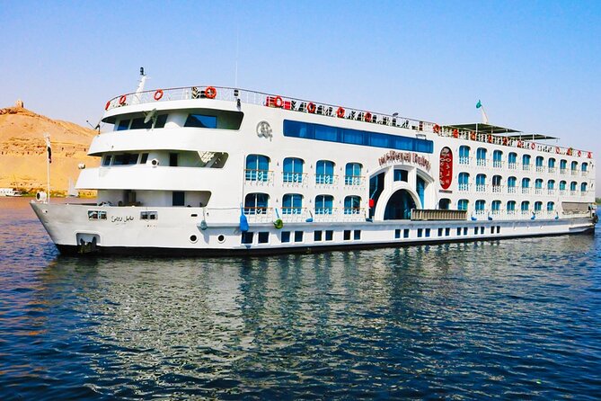 Nile Cruise 2 Nights from Aswan to Luxor with Hot air Balloon - East Bank finale: Karnak and Luxor Temple, then you’re off