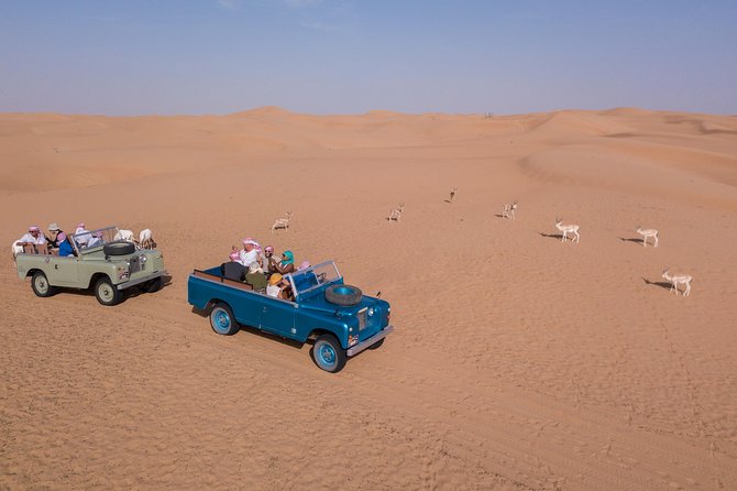 Overnight Safari and Sunrise Hot-Air Balloon Ride - Dubai-to-desert pickup: when the day flips