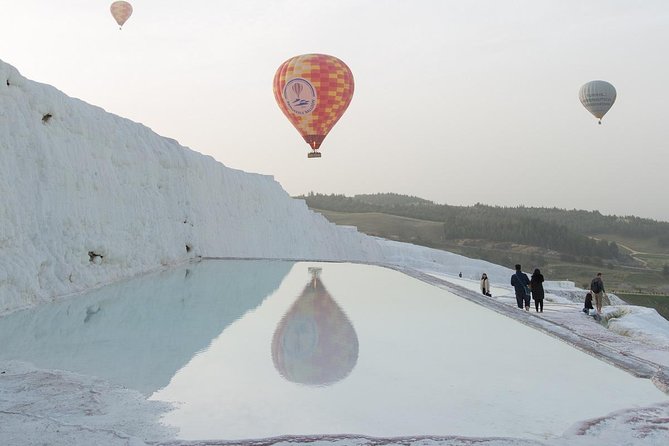 Pamukkale Hot Air Balloon Flight - How a Pamukkale hot air balloon morning really unfolds