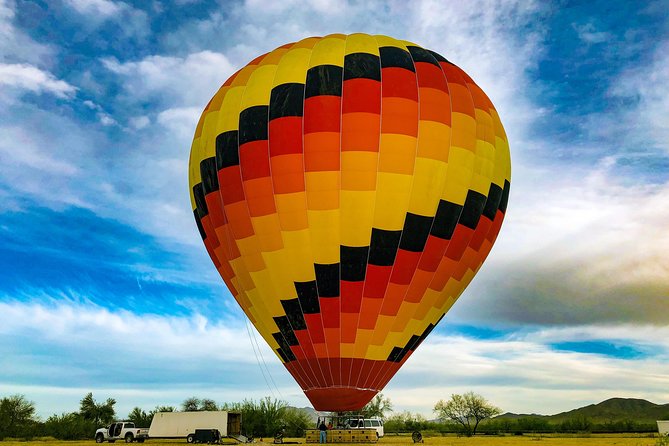 Phoenix area Hot Air Balloon Ride on the Largest Balloon in USA - The 11-Story Inflation Show: Watching the Balloon Come Alive
