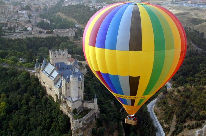 Private Balloon Ride for 2 in Segovia with Optional Transportation from Madrid - FAQ