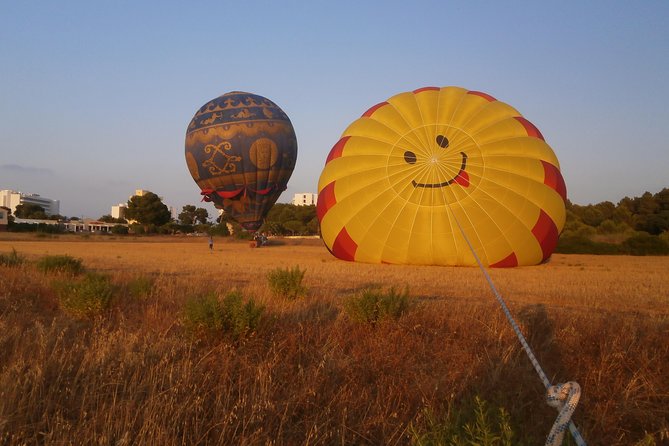 Private Hot Air Balloon Ride in Mallorca with Champagne and Snacks - Inflating the balloon: where the wow starts