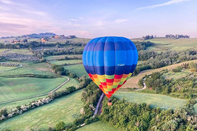 Private Hot Air Balloon ride in Tuscany countryside from Chianti - One hour over Chianti: vineyards, olive groves, and the big sky view
