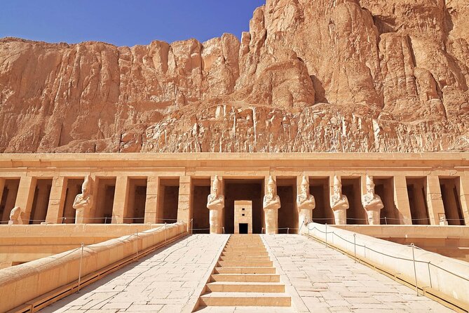 Private Tour to Luxor West and East Banks with Hot Air Balloon,Felucca and lunch - Valley of the Kings and Hatshepsut: seeing the West Bank with context