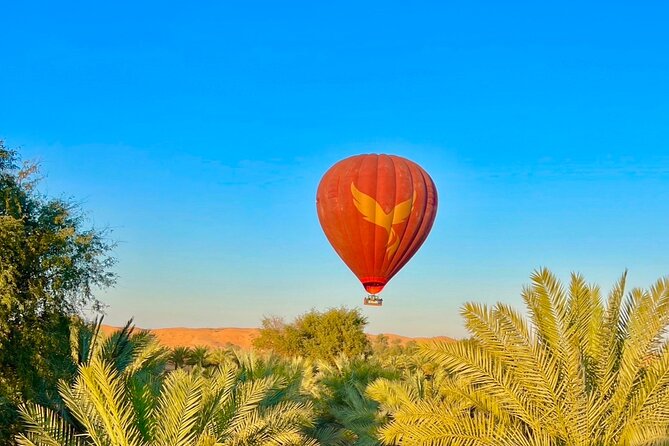 RAK Hot Air Balloon Flight - Watching inflation and listening to the briefing