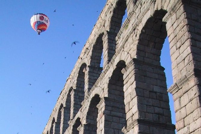 Segovia from the Skies: Sunrise Balloon Ride - Landing and packing: expect the “hands-on” part of ballooning