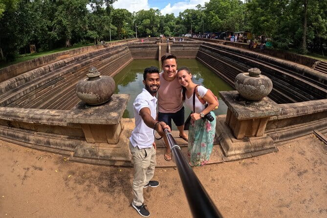 Sigiriya & Habarana: Sunrise Hot Air Balloon Ride Experience - Wildlife, Towns, and Temple Views: The Flight Path Keeps Things Interesting