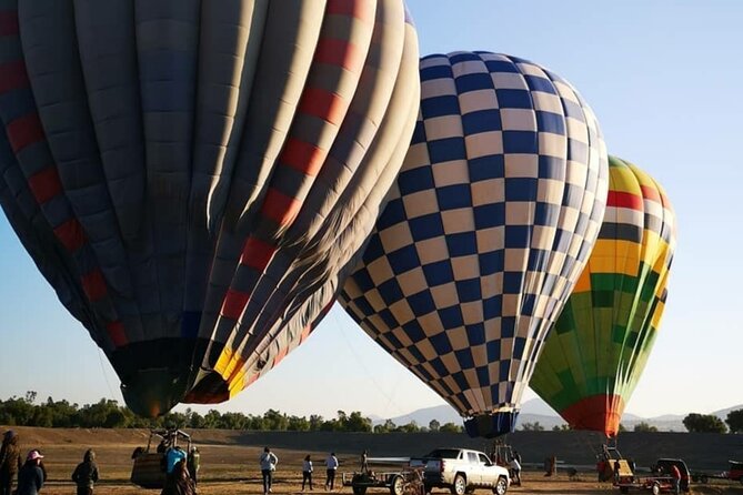 Sunrise at Teotihuacan: Balloon, Food & Beer - The Guides Matter: Alejandro and Alex Set the Tone