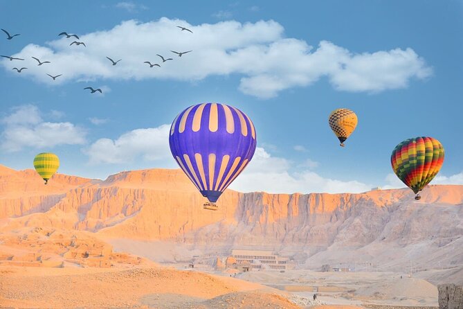Sunrise Hot Air Balloon Over the Historical sites in Luxor - Pilots and Team: When the Crew Turns Good Views Into a Great Trip
