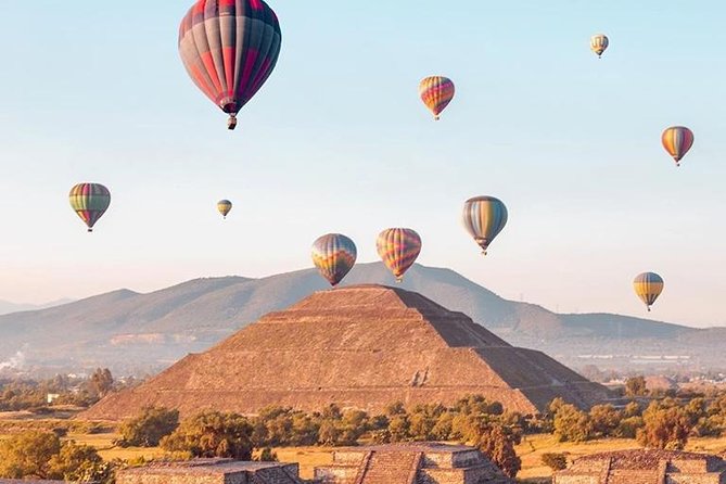 Teotihuacan Balloon ride + Transportation + Breakfast + Pyramids - A sky view that makes Teotihuacan click
