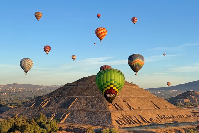 Teotihuacan Hot Air Balloon Flight from Mexico City / Volare - The real draw: what Teotihuacan looks like from the balloon