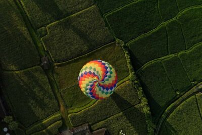 Ubud: Floating Breakfast and Hot Air Balloon Experience - The hot air balloon ride: 23 metres, rice fields, and a tethered lift
