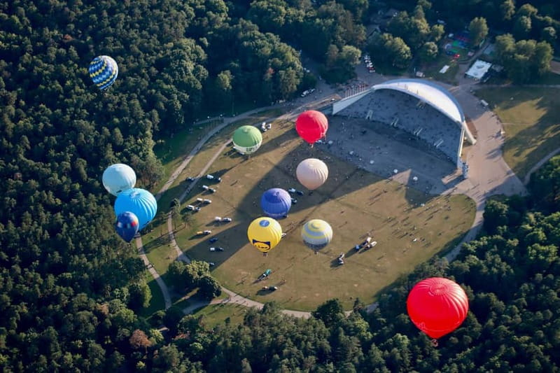 Vilnius: Hot Air Balloon Flight over Vilnius or Trakai - At the Launch Site: Watching the Balloon Inflate