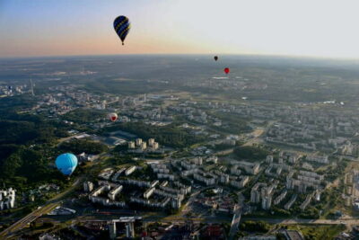 Vilnius: Hot Air Balloon Flight over Vilnius or Trakai - The Pickup Rhythm: Central Vilnius Stops and a Calm Start