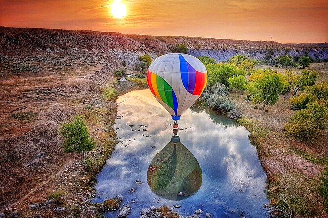 Western Horizons Hot Air Balloon rides - After Landing: Champagne Toast, Hors d’Oeuvres, and Your Keepsakes