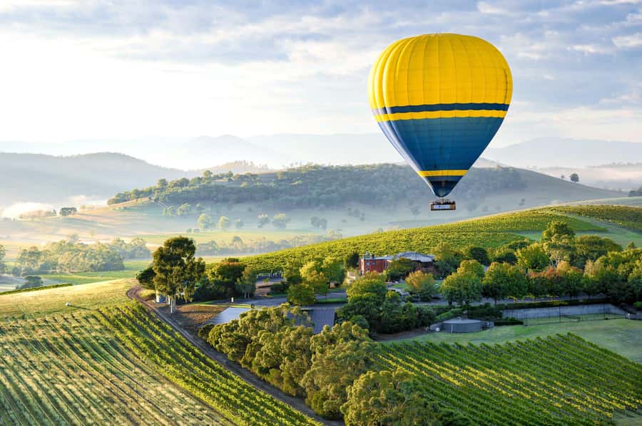 Yarra Valley: Hot Air Balloon Flight & Buffet Breakfast - Inside the basket: comfort, space, and what the hour feels like
